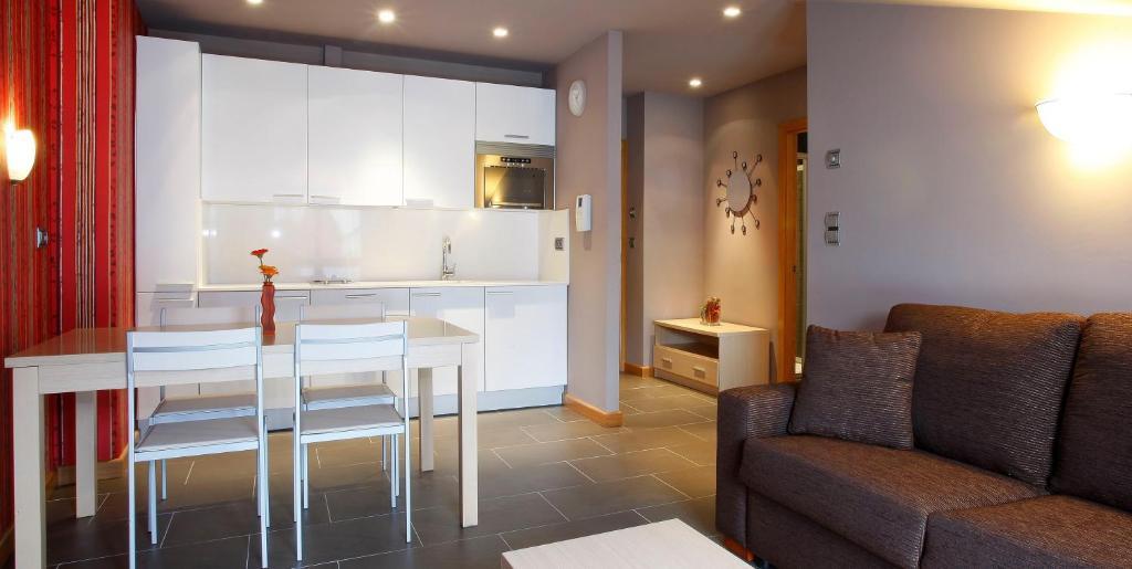 Apartamentos Spa Cueto Onís Habitación foto